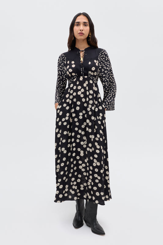 Anela - Daisy Mix Black