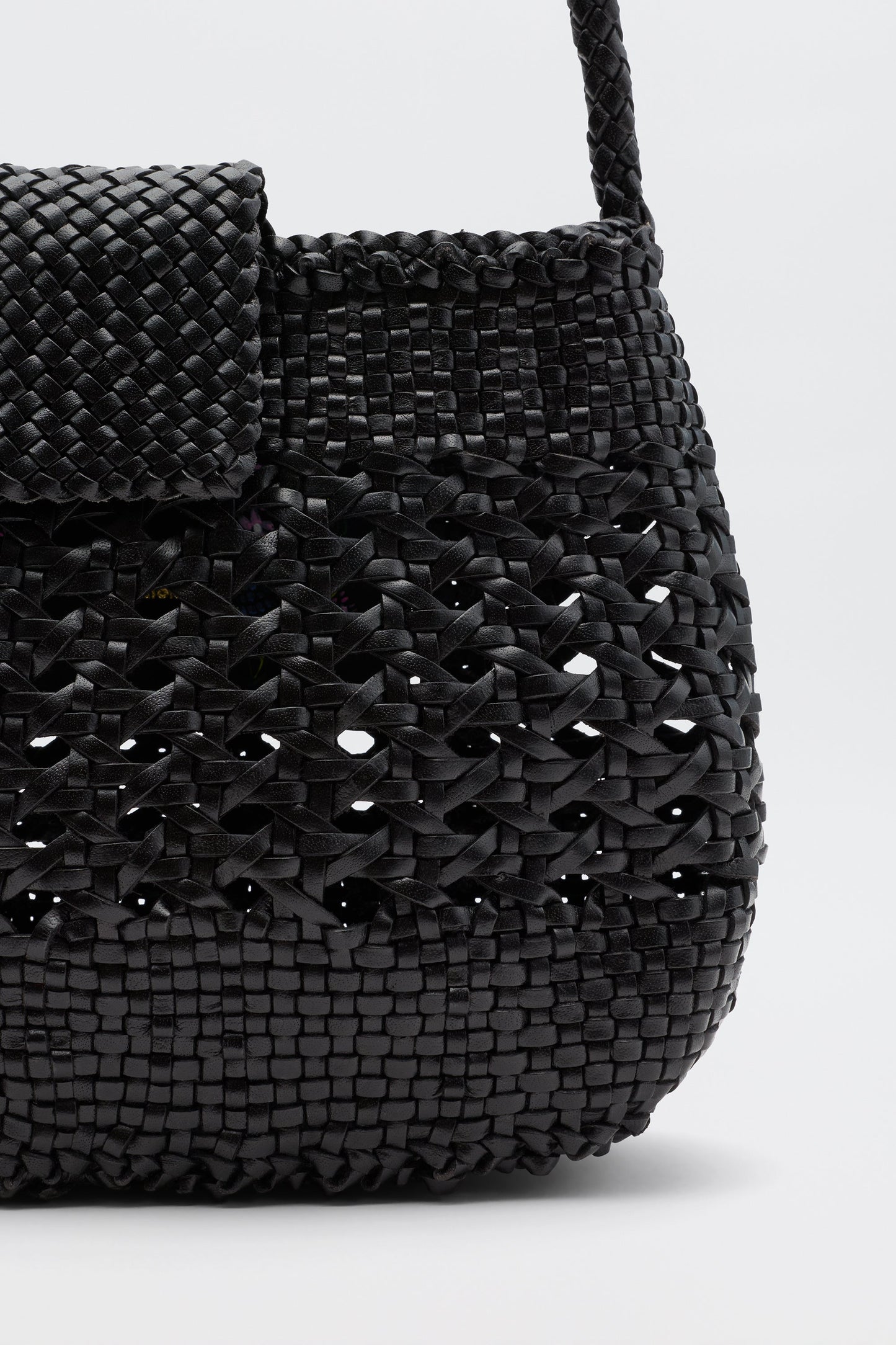 Amoria  -  Black