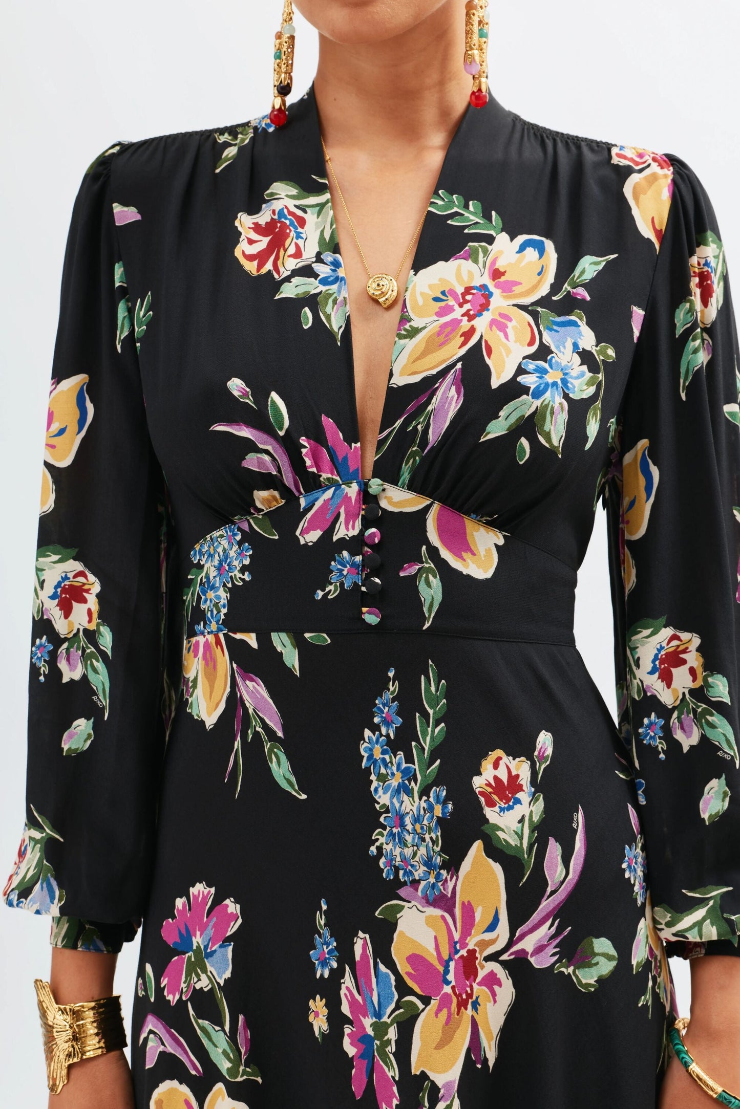 Trula  -  Vintage Bloom Black